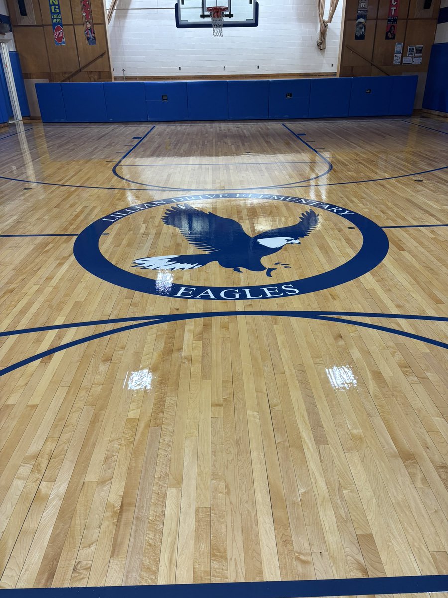 LDS is ready for the 25-26 school year with a fresh new gym floor!!  Can’t wait to see our students!!