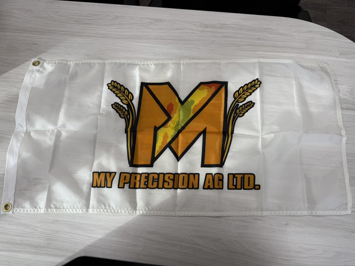 Time for a giveaway since it’s been awhile!

Win 1 of 4 MY Precision Ag 18” X 36” flags.

To enter:

-Follow <a href="/MYPrecisionAg/">Matt Yanick</a> 
-Like this post
-Re-post this post 
-For an extra entry comment your favourite thing about harvest or share a harvest photo from this year or years prior