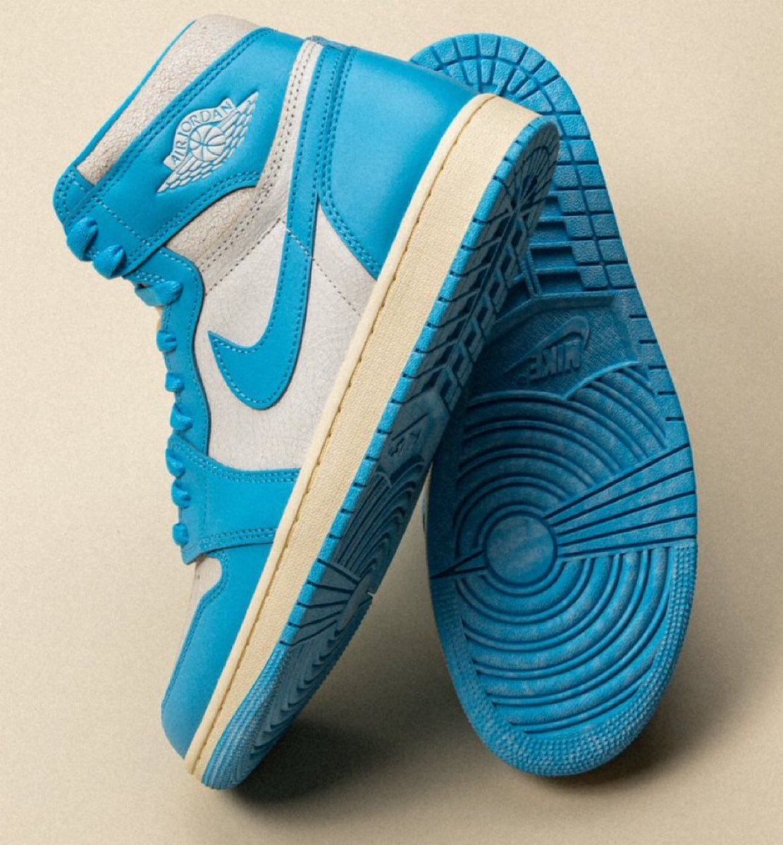 JustFreshKicks's tweet image. Air Jordan 1 High OG 'UNC Reimagined' on sale for $125 shipped 🥶

bit.ly/3TR8yKP