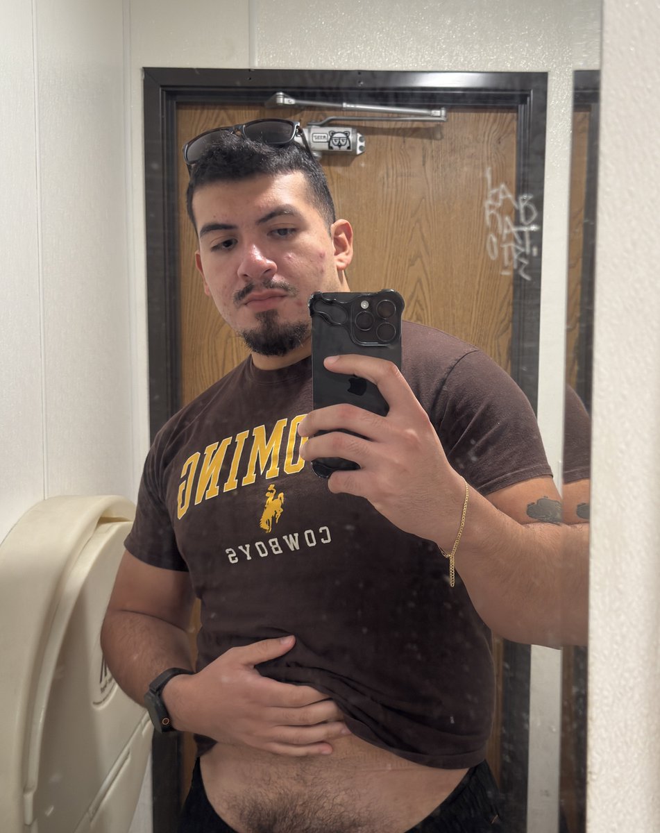 You know where to find the full picture 😏😈