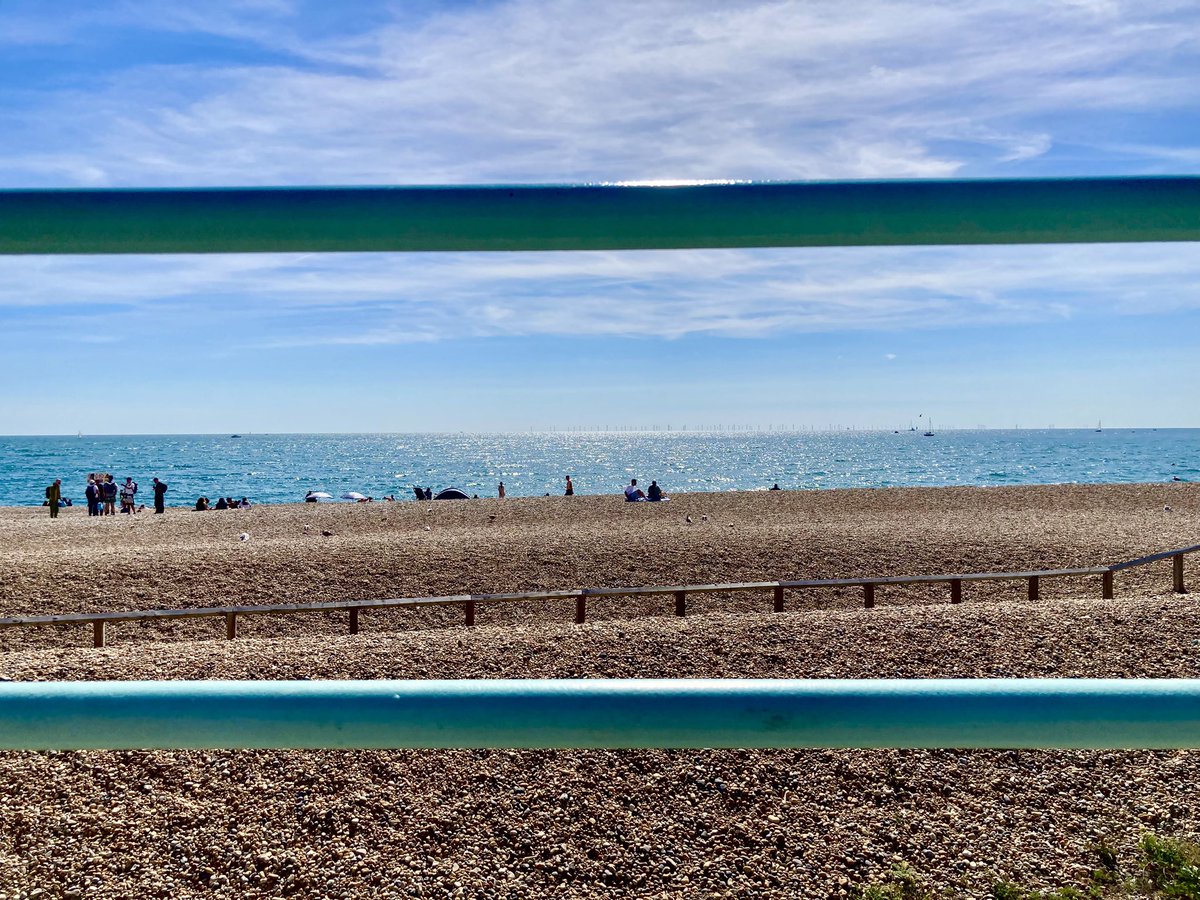 Phil_T77's tweet photo. Looking forward to Park Rock at Richmond tomorrow with @FWoodUnchained , and lucky to play this just a week after Beach Rock in Brighton last weekend. Hoping to avoid the rain! https://t.co/lVT23Kkbga