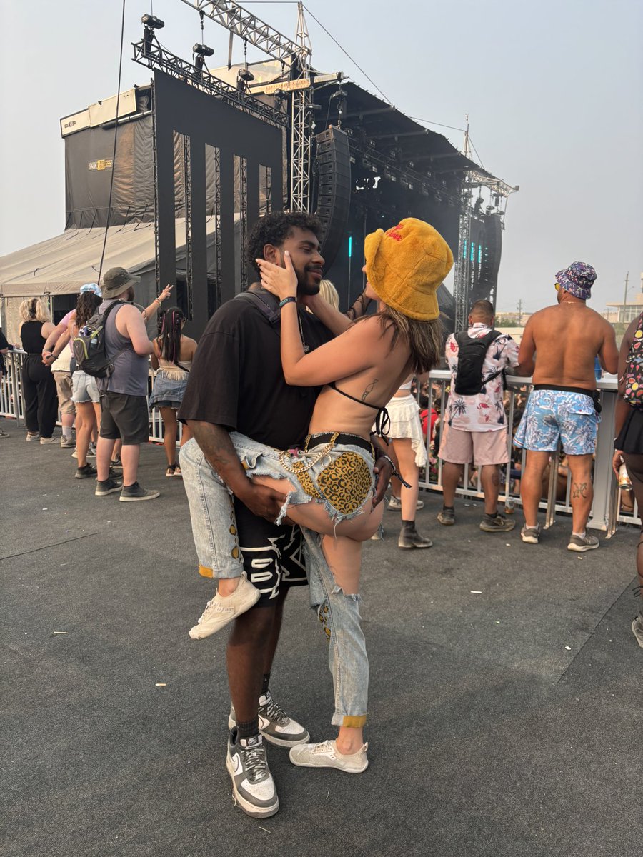 Take us back to <a href="/VELDFest/">Veld Music Festival</a>