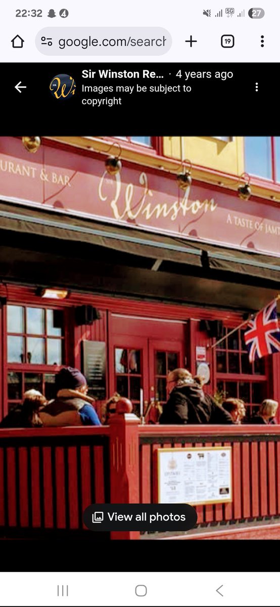 PUB KLAR I ÖSTERSUND

Alla FF-supportrar är imorgon välkomna till Sir Winston på Prästgatan 19.

Ett 10-tal FF supportar från olika falanger tog flyget från Kalmar och ett tappert gäng krigar på i minibuss i ca 100 mil enkel.

Vi ses på Sir Winston i imorgon!
Upp I år!