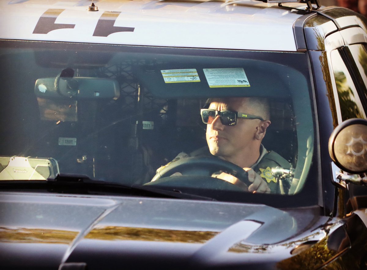1033PHOTOS's tweet photo. When the call drops and chaos takes the stage, Sgt. rolls up calm, cool, and ready to bring order to the madness. ๐ช๐
#1033photos#tenthirtythreephotography #LASD #SgtLife #LeadershipInAction #Antoplevalley #cannonphotography #lawenforcementphotography #rebelt8i #AV411 #LAN11 https://t.co/k1CobOTUKP
