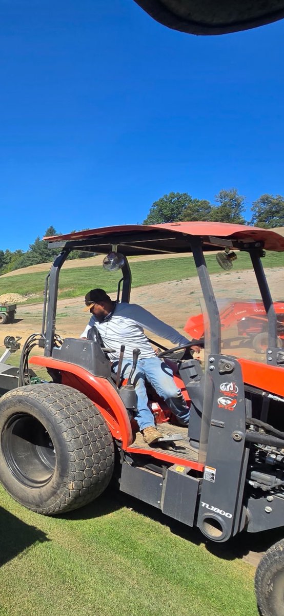 The 3rd crew is killing it over at Hyde Park GC in Cincinnati with 20k feet of slit drainage going into fairways. This work is being done during there renovation.