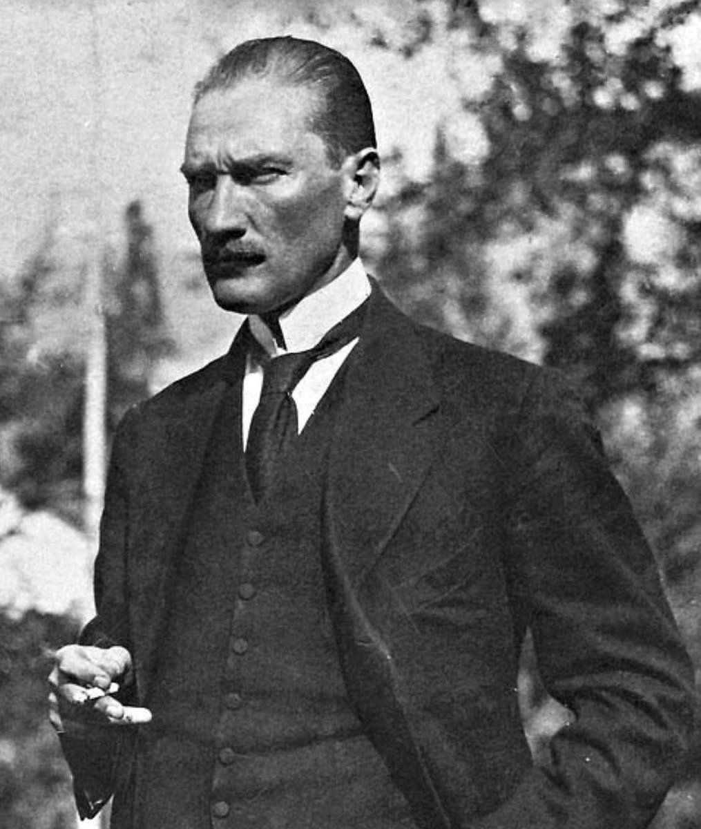 Retropolis (@retropolisart) on Twitter photo 