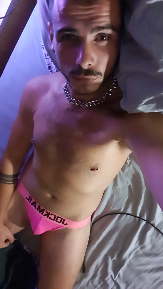 d.... (@garschaudgay) on Twitter photo 