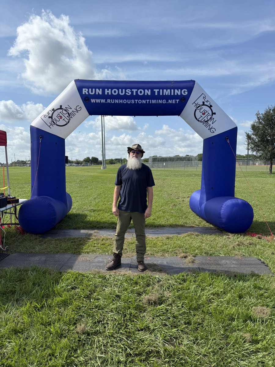 SHHS Cross Country tweet media