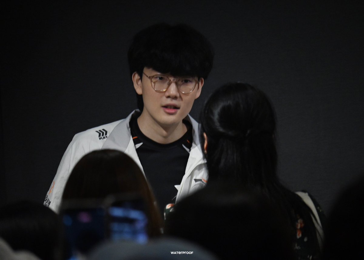 WaterProof tweet media