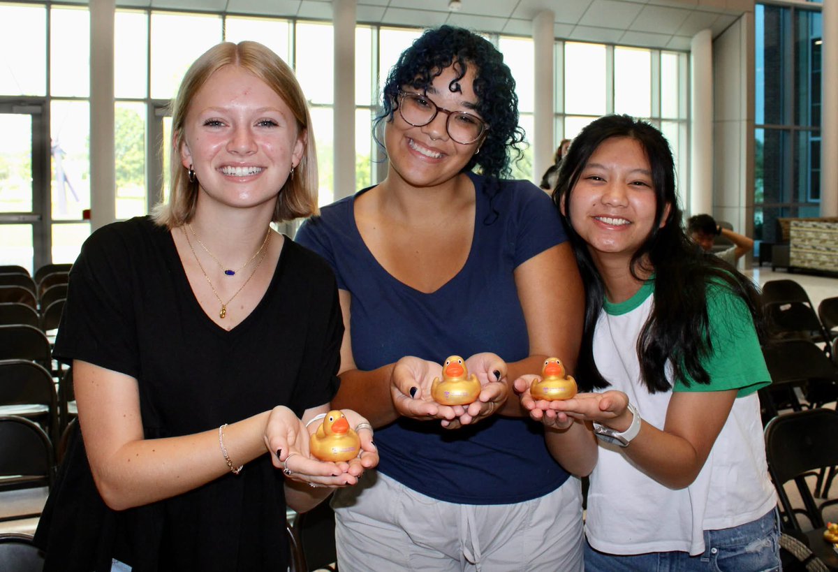 tntechcsc's tweet image. One week in and our new computer science Golden Eagles are already coding their story.

Newcomers got their own “debugging duck” at &quot;Logging in to CS&quot; last week – because every great programmer needs one.