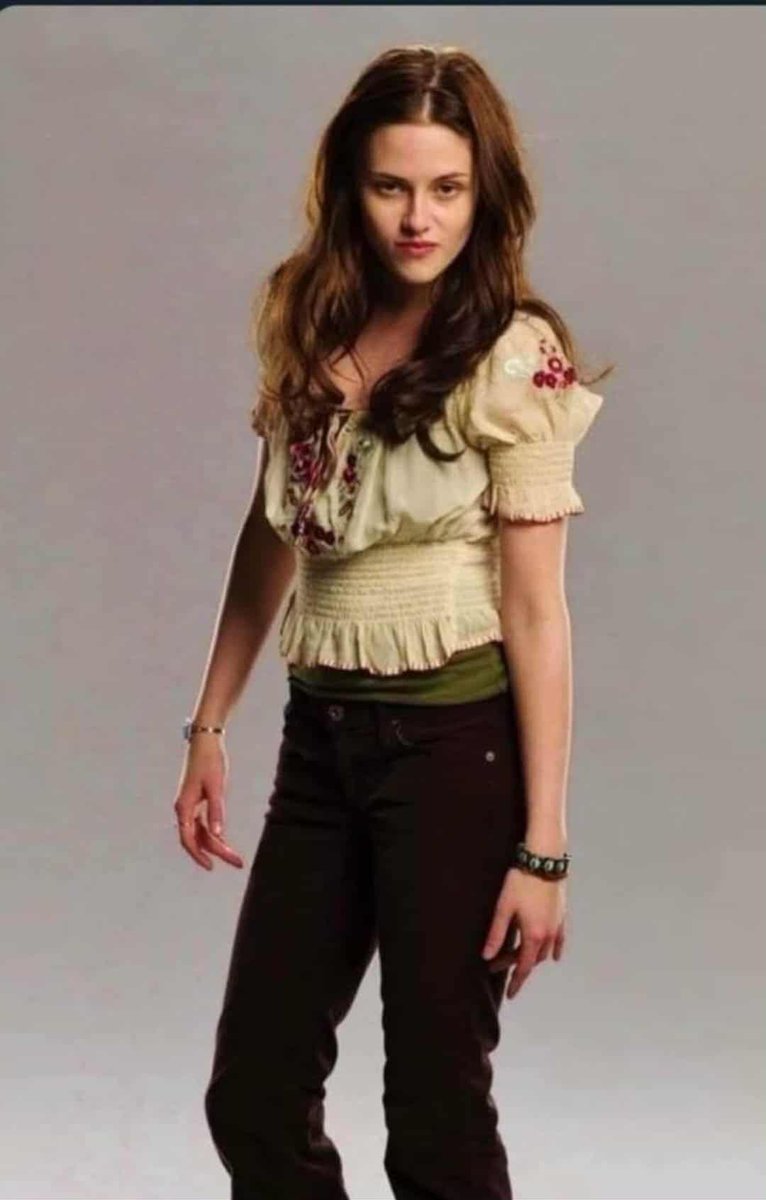 TimeDivergence's tweet image. Evil wife says this is me