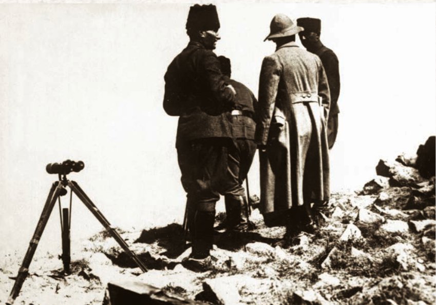 Toprağı vatan yapanlara minnetle… 30 Ağustos Zafer Bayramı kutlu olsun. 🇹🇷