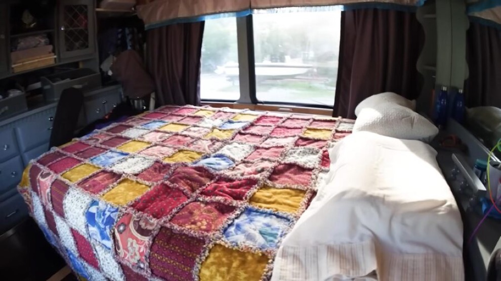 Ever imagined turning a bus into a cozy retirement home? Doug and Mindy did just that! With lots of reclaimed materials and a huge dose of creativity, they made their dream a reality. See their journey and find out how they did it: tinyhousetalk.com/bus-life-retir…