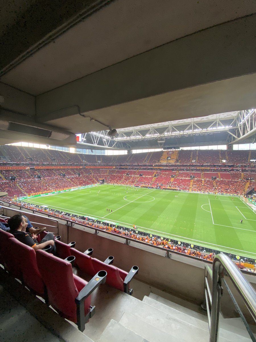 bugün yine sendeyiz 🦁