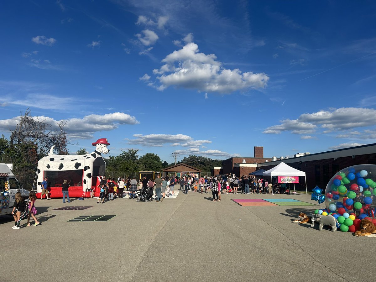 Wm Penn Elementary tweet media