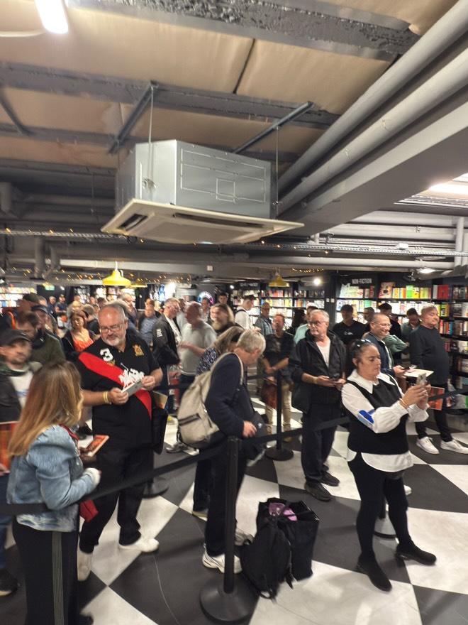 Celebrating the release of my new album, 'Once Upon a Time in California' at the HMV on Oxford Street in London today.

#newmusic #NewRelease 
#belindacarlisle