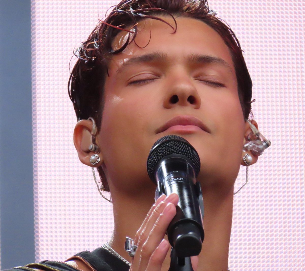 Can't believe I'll be seeing Omar again soon! Actual *soon* not Omar-soon cause it's TOMORROW!!!!