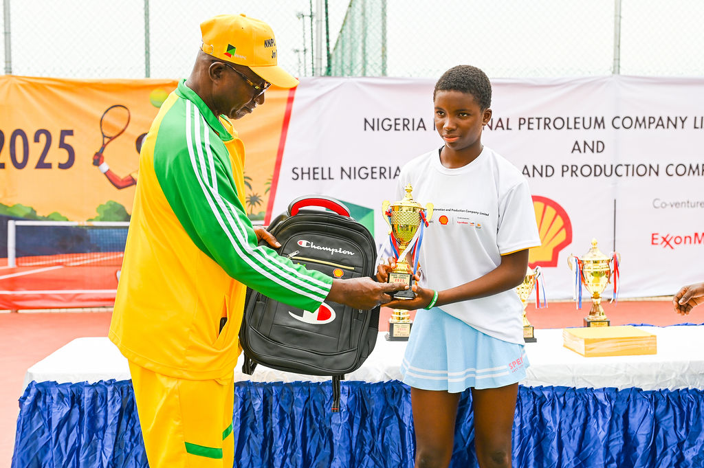 Shell_Nigeria's tweet image. 🏆 🎖️ 

Congratulations!

#PoweringProgress 
#ImpactingLives 
#InternationalTennisAcademy