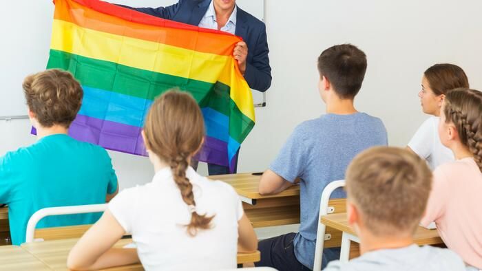 Crown_Financial's tweet image. Oklahoma Introduces Certification Test To Weed Out Far-Left Teachers #CertificationTest
 buff.ly/14EywEm