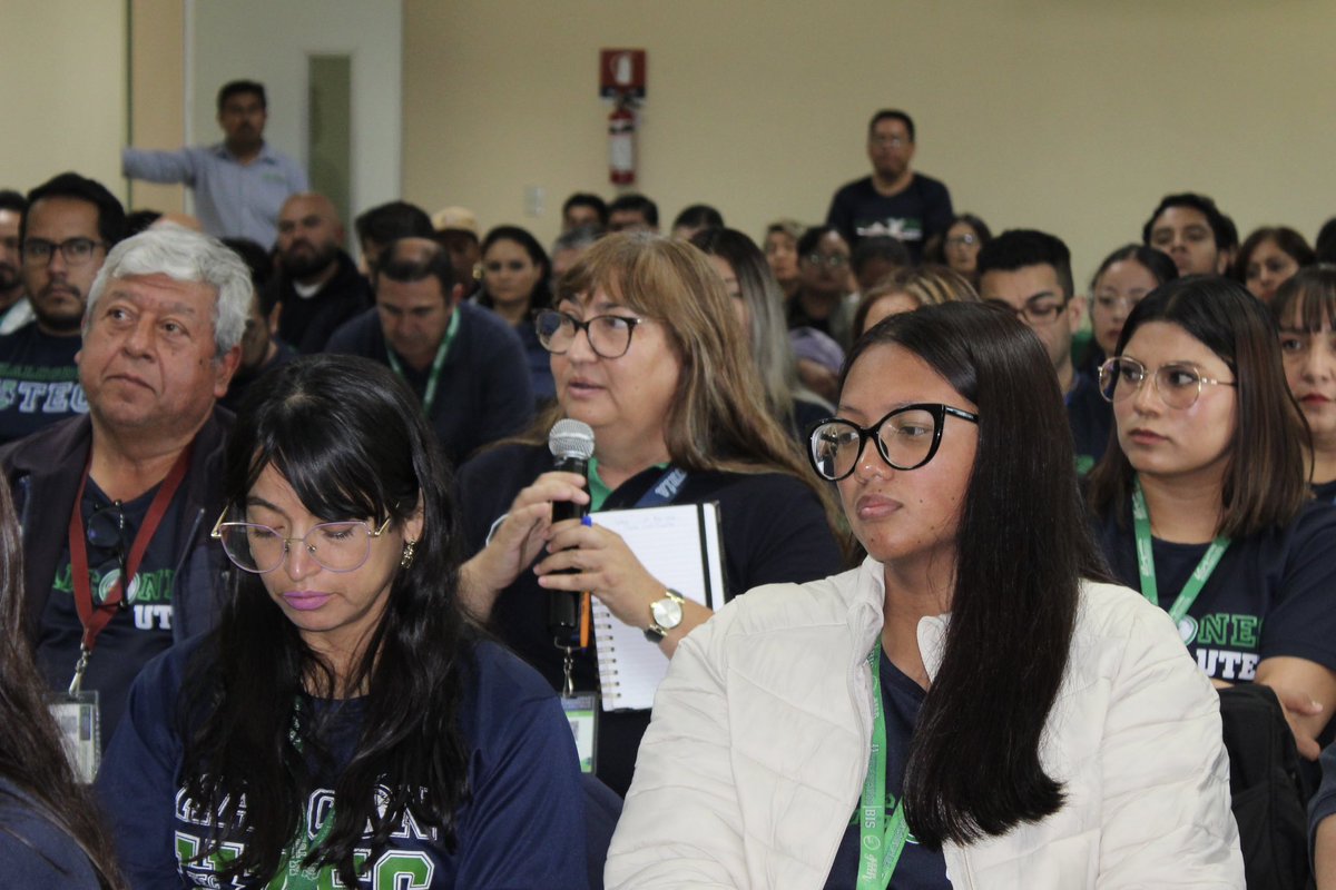 utec_tgo's tweet image. 🎓📚 El Rector de la UTEC, Tito Dorantes Castillo, encabezó la sesión del Consejo Técnico Escolar de Educación Superior, espacio en el que se revisaron y analizaron temas académicos y administrativos para el fortalecimiento de nuestra universidad.

#SomosHalcones #SomosUTEC