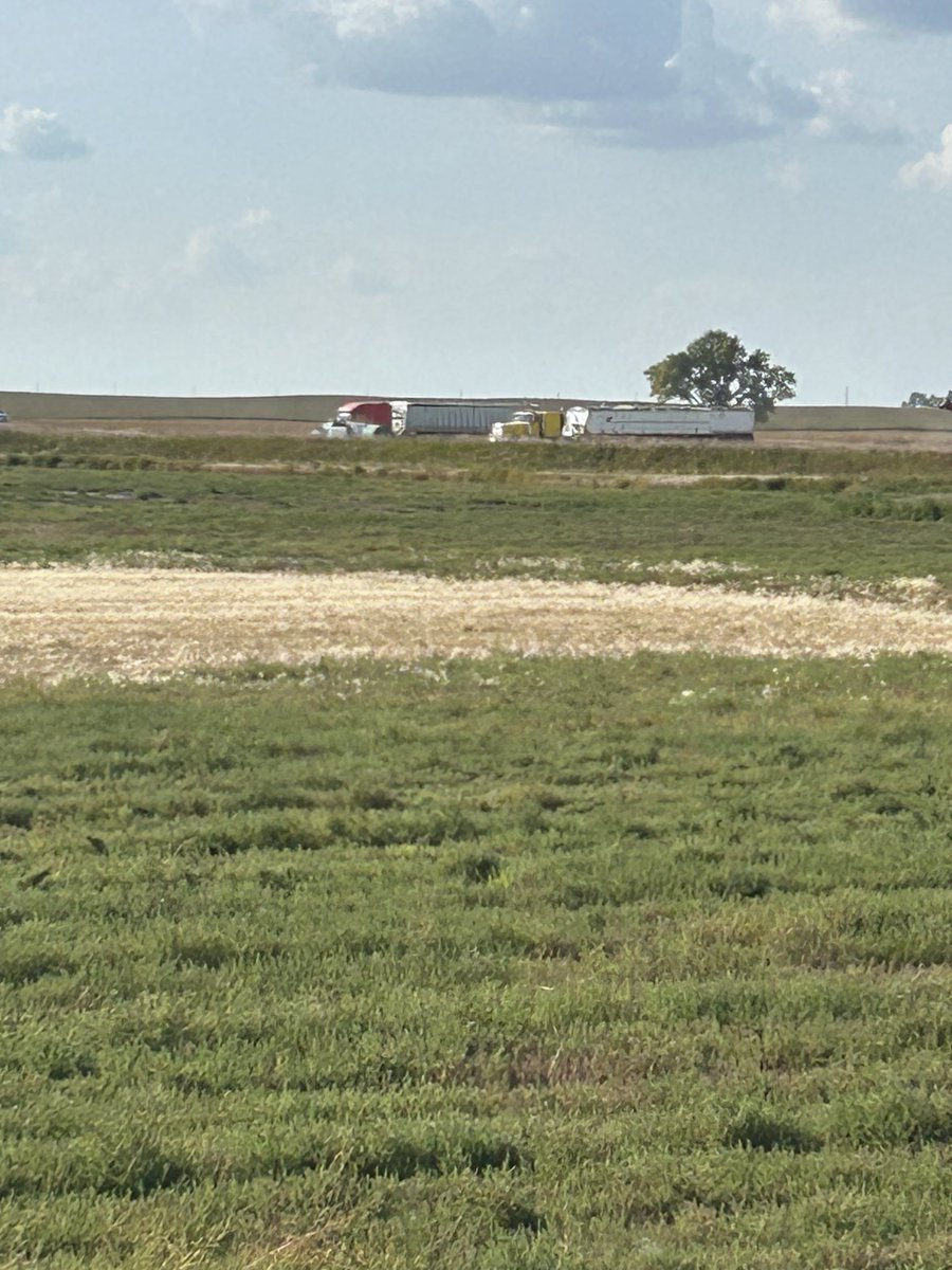 obsguy's tweet image. ⁦@Qshizzle97⁩  Where’s the Tesla?