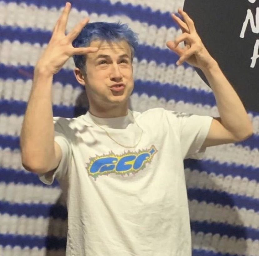 onlyfriendruby's tweet image. #promotwt 
looking for mutuals! she/her 
🤍 to be oomfs! 

#wallowstwt #HarryStylestwt #onedirectiontwt #thesummeriturnedprettytwt #mlwtwbtwt #gracieabramstwt #alessirosetwt #formulaonetwt #OscarPiastri