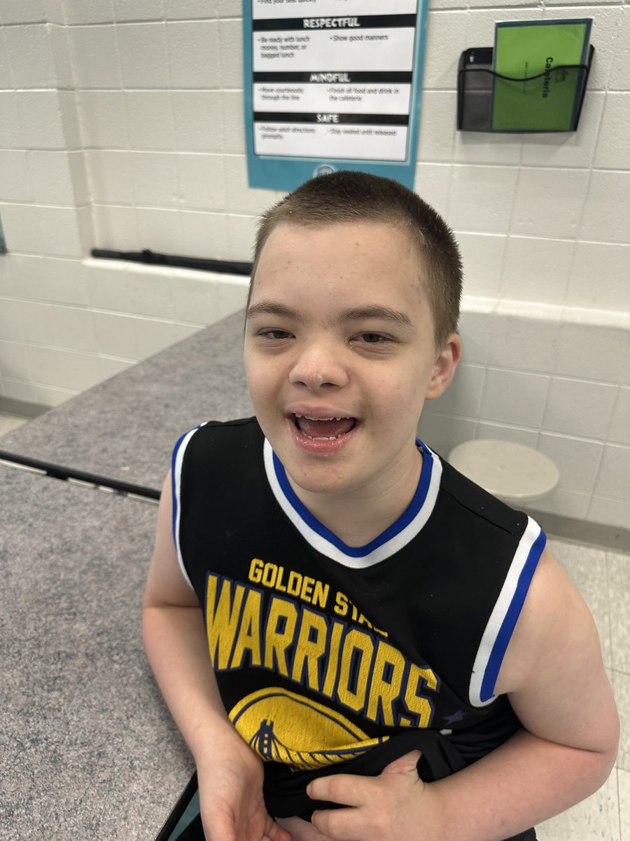 Week 5 is a wrap! We had a great week including fun in STEM <a href="/MisterPerry05/">Mr. Perry</a> , fun in PE and completing our ULS bulletin board !  🏐🏐➕➖🐬🐬🐬#cheese