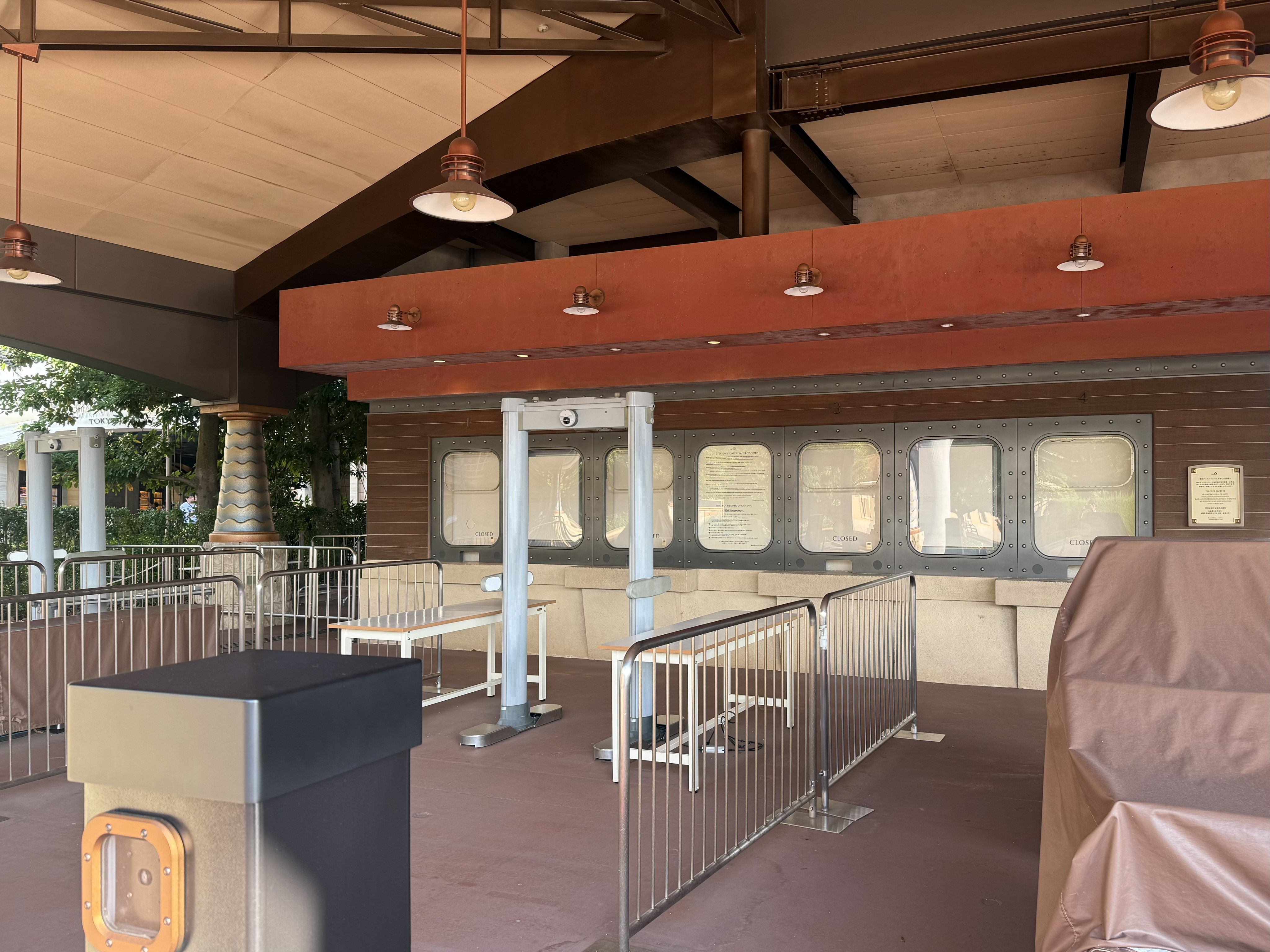東京ディズニーシー 建設現場通行証 公式】東京ディズニーシーの