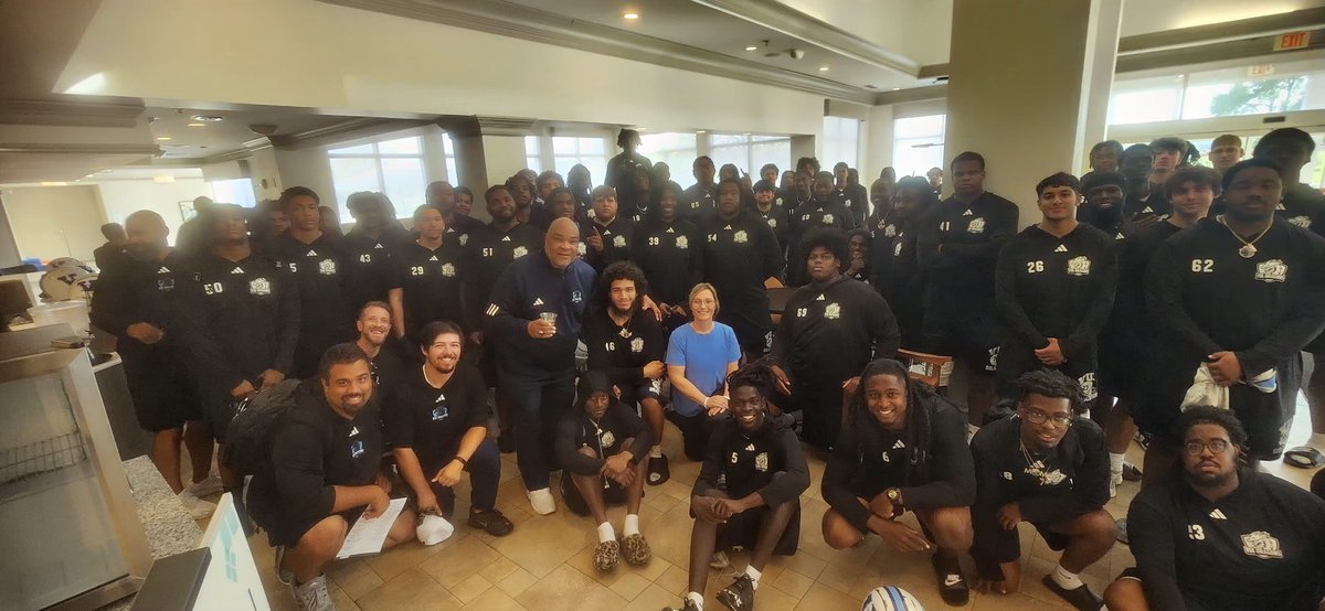 Team pre-game meeting at Valpo