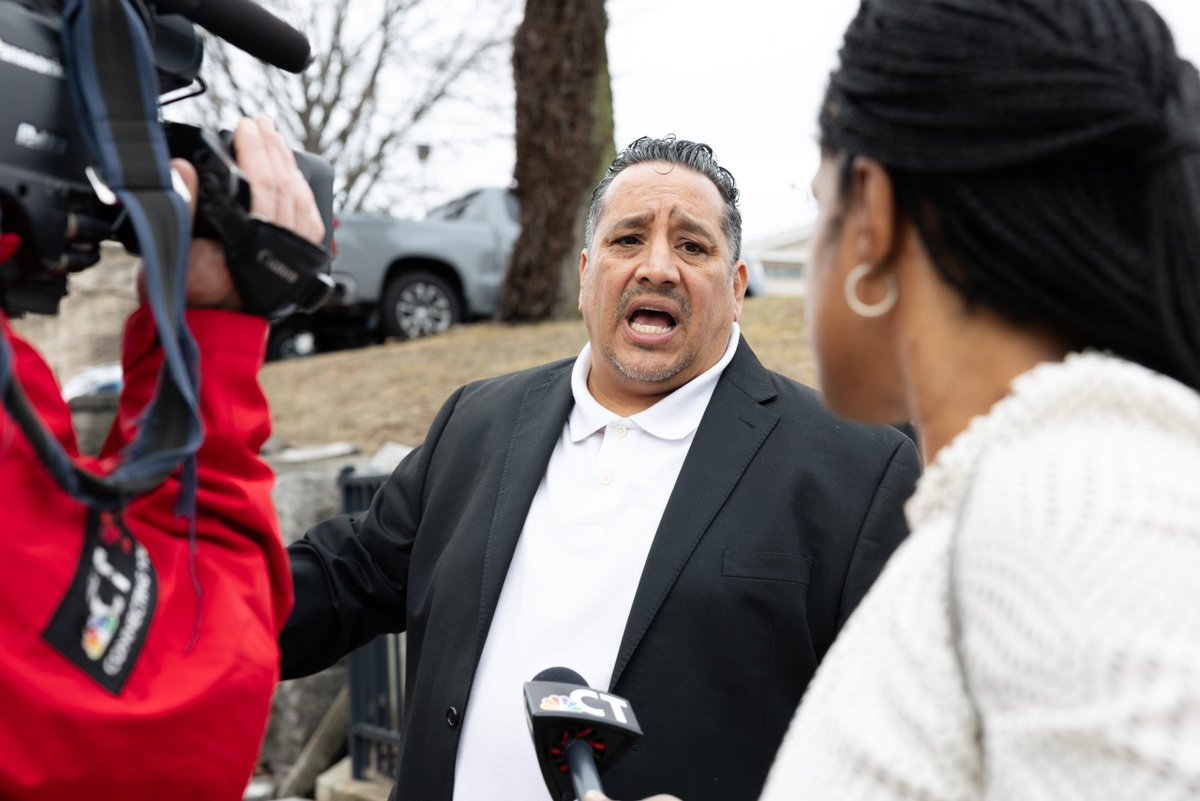 Bridgeport councilman Alfredo Castillo arrested again ctmirror.org/2025/08/29/bri…