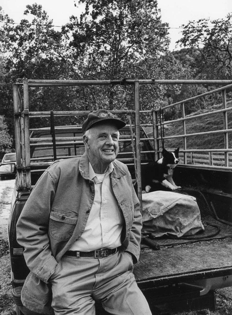TheCarceri's tweet image. THE TRUTH OF THE UNIVERSE
For Wendell Berry, the Truth of the universe is found in understanding &amp;amp; respecting Nature as a whole, recognizing our place within it as a gift that requires responsibility and love, living in harmony with the land &amp;amp; practicing sustainable agriculture.