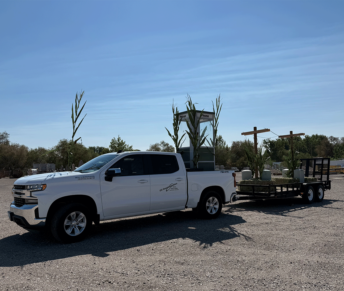 CCComm_Nevada's tweet image. 🚜✨ The #CCComm team is hard at work putting the finishing touches on our float for the #LaborDayParade! 🎉

This year’s theme is #YouthInAg, and we can’t wait to roll down Maine Street on Sept.1st at 10am.🌾💚

Here’s a little sneak peek 👀