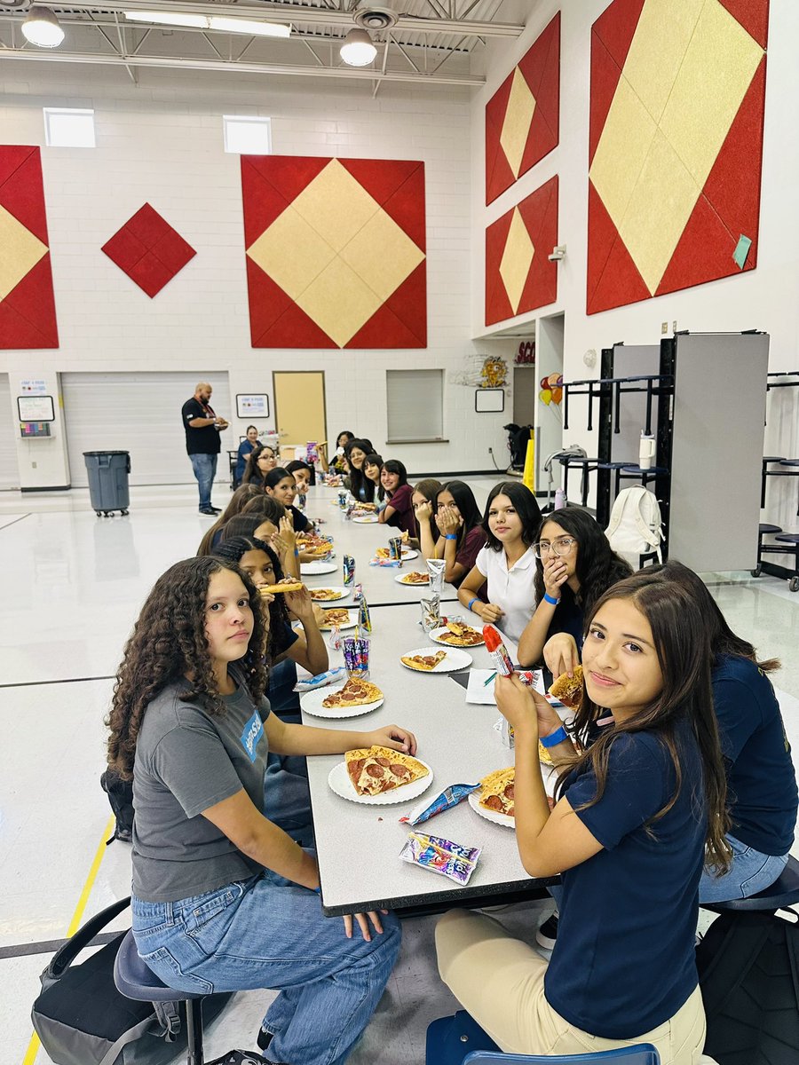 DianalopCIS_BSS's tweet image. Shoutout to Mr. Carrillo&apos;s 4th pd class-Student Leadership that won this challenge with 99.37% attendance for the month of August. 🏆🙌🎉
You crushed it with only ONE absence for the whole month!
Your reward? A pizza party Sponsored by @littlecaesars 🍕Way to go Scorpions! 🦂