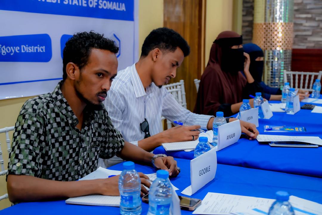 Sasdosom's tweet image. Day 2: #SASDOSOM in partnership with #UNTIMS 3-day Capacity Building Workshop!

In wednessday, CSOs &amp;amp; CBOs in Lower Shabelle are enhancing their skills to monitor, document, report &amp;amp; advocate for human rights violations.

#HumanRights #CapacityBuilding #LowerShabelle #Somalia