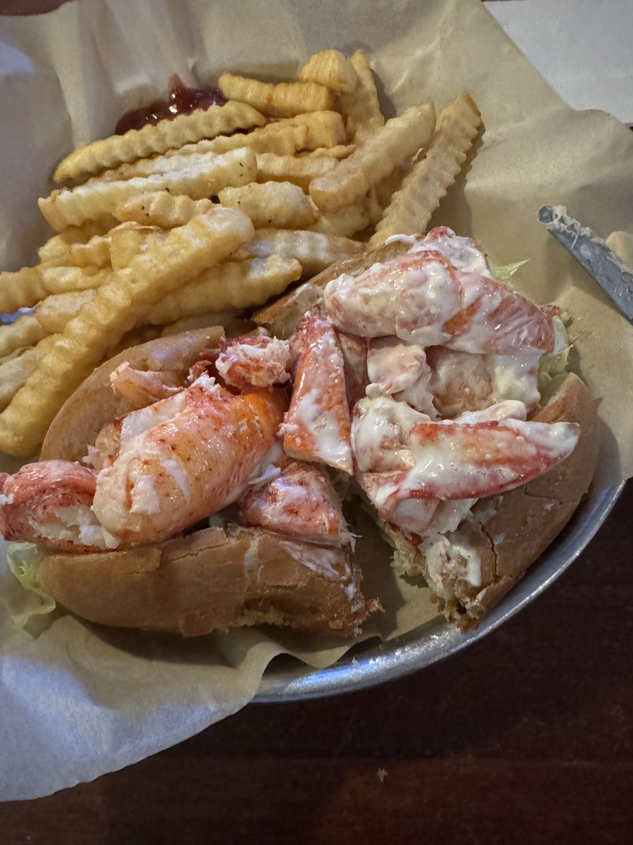 When in Boston… this is a must 😋