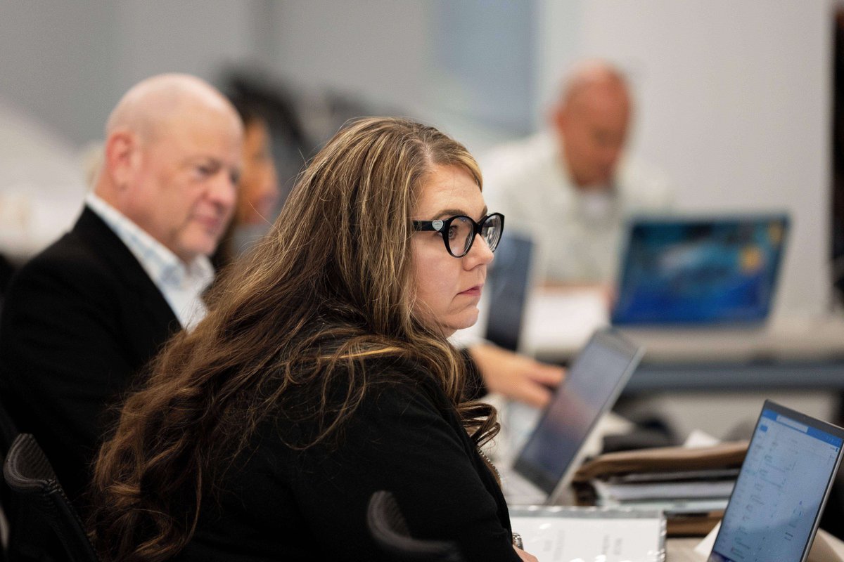 PORACalifornia's tweet image. Today, PORAC’s LDF Panel Attorneys met with @axon_us to learn about their innovative #DraftOne program.

By forming a dedicated working group with LDF, we’re ensuring this technology rolls out with full transparency and accountability for peace officers across California and