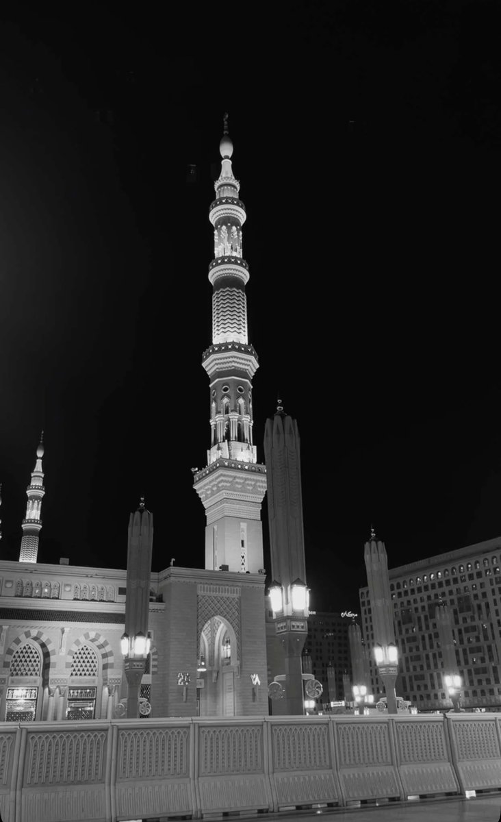 iReader_s's tweet image. هنا المدينة حيث السكينة..