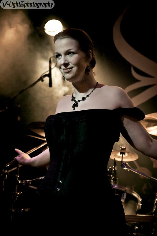 Lisa Middelhauve #LisaMiddelhauve ❤😍 
Band: #Xandria