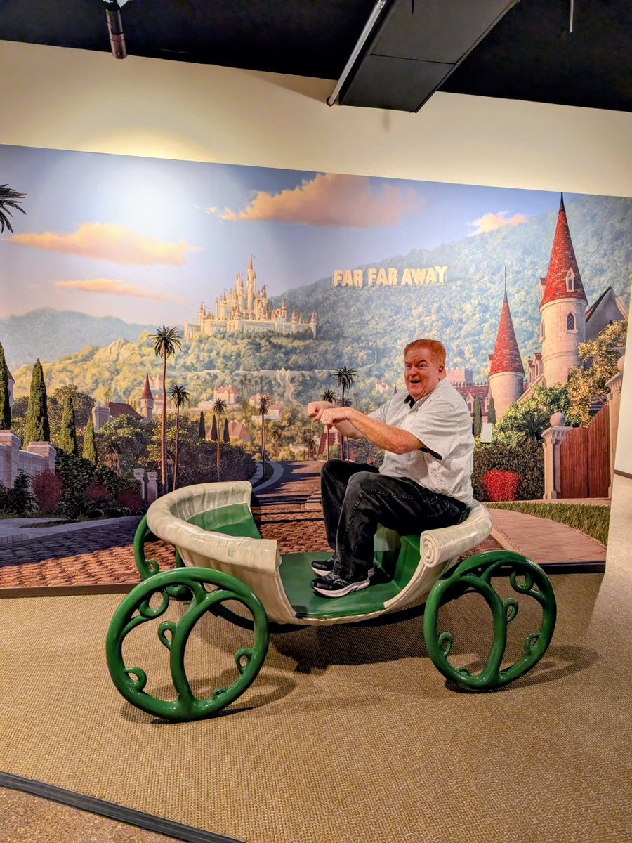 meimprogram's tweet image. It's a wrap! Last day of Welcome Week 2025 ends on a high note with our Welcome party last night, a @warnerbrostours this morning and @Dreamworks tour this afternoon (thanks Lisa!) @HeinzCollege @CarnegieMellon