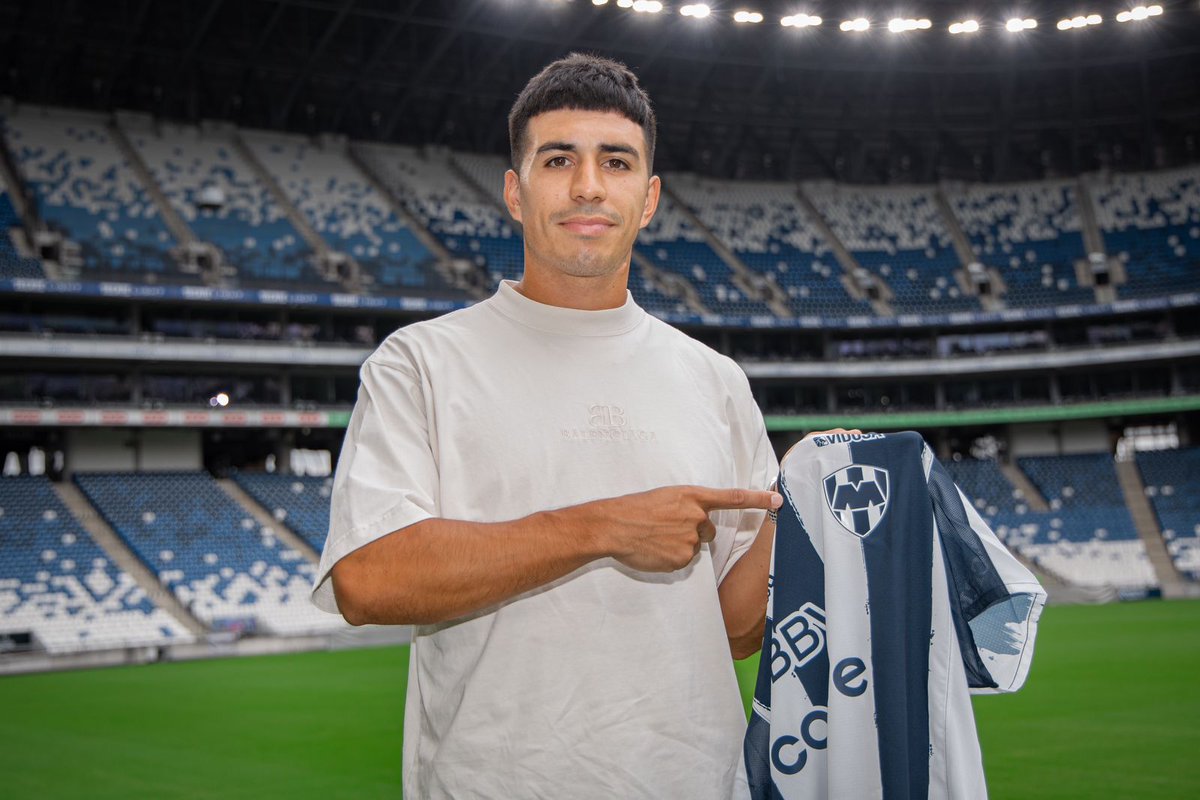 El compromiso se renueva. La historia continúa.👊🏼🔥¡A darle, Corcho!🔵⚪