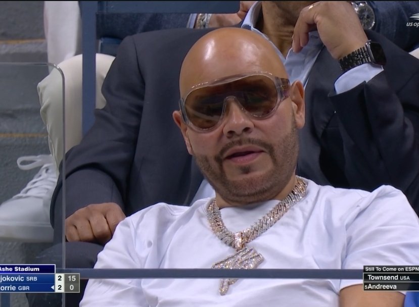 Fat Joe watching Novak Djokovic and Cam Norrie at the U.S. Open