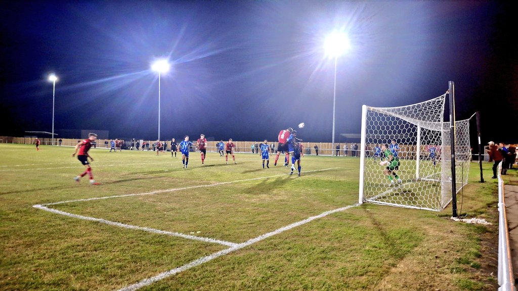 Campion 4 - 1 Eccleshill United
NCEL Premier Division
Att 171

#FloodlightFriday at Scotchman Road. Although maybe not quite the gap between the sides the scoreline suggests, a very efficient night in front of goal for the reds! #groundhopping