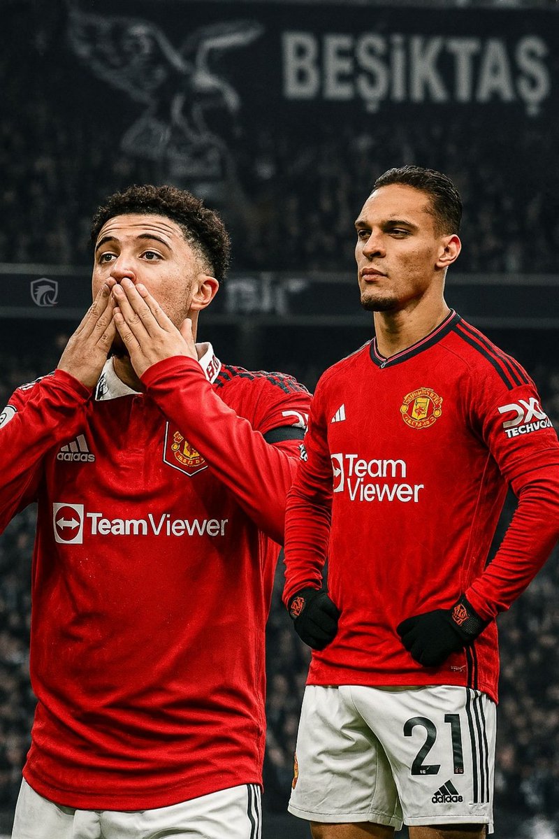 Mangalda kül bırakmayan Beşiktaş'ın Baronları transfer sezonu kafayı kuma gömüyor.

Ya yurt dışına çıkıyor, ya tatile gidiyor. 

Galatasaray ve Fenerbahçe'nin Baronları para akıtıyor.

🗣️ 📢 Bu oyunculara sponsor olacak Erkek aranıyor.