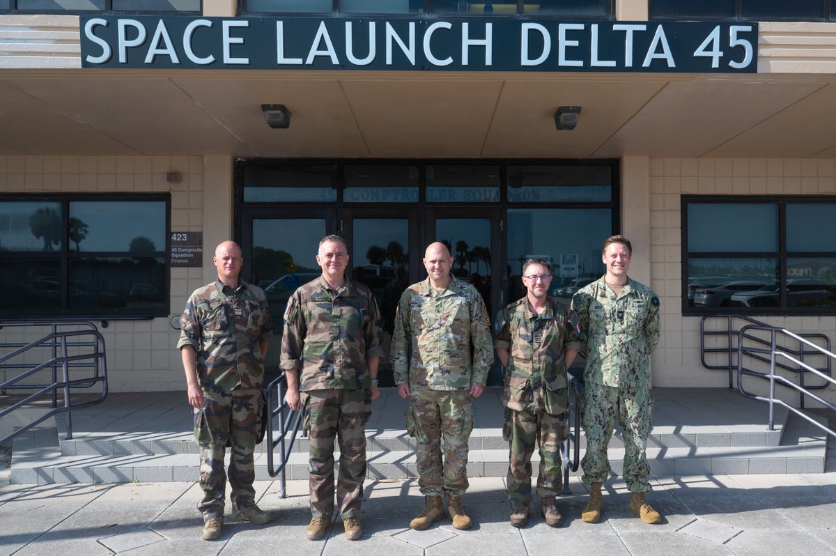 SLDelta45's tweet image. We were honored to host Admiral Pierre Vandier, FRA N &amp;amp; @NATO SACT, at Patrick Space Force Base. Vandier learned about the missions of SLD 45 and Assured Access to Space, showcasing how strong international partnerships keep the space domain secure for all.

@SpaceForceDoD