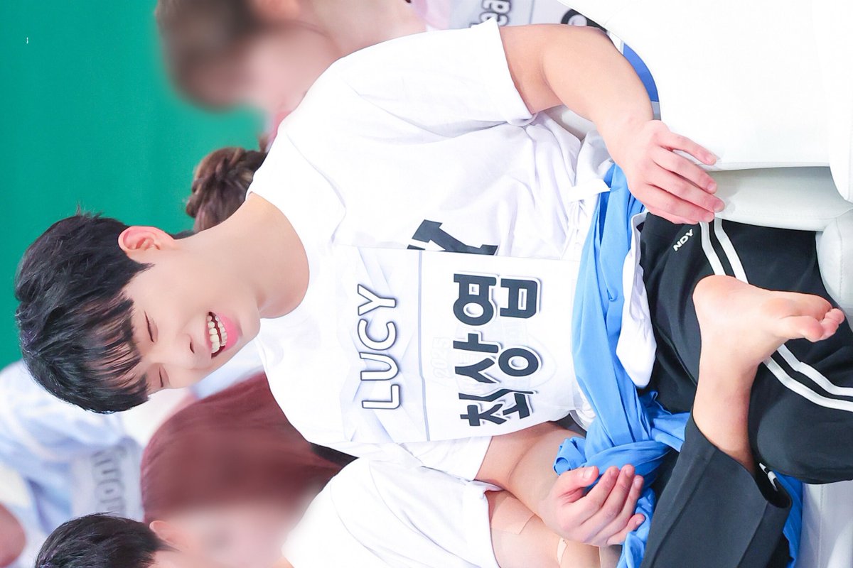 250825 아육대

🤍💛

#루시 #LUCY #최상엽