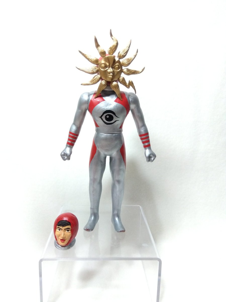 早く当時物のデラックスジャンボ タローマンを持って観に行きたい