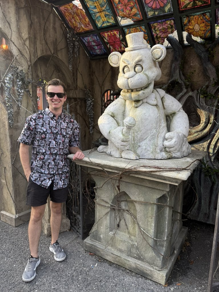 Opening night here we go! 🎃👻