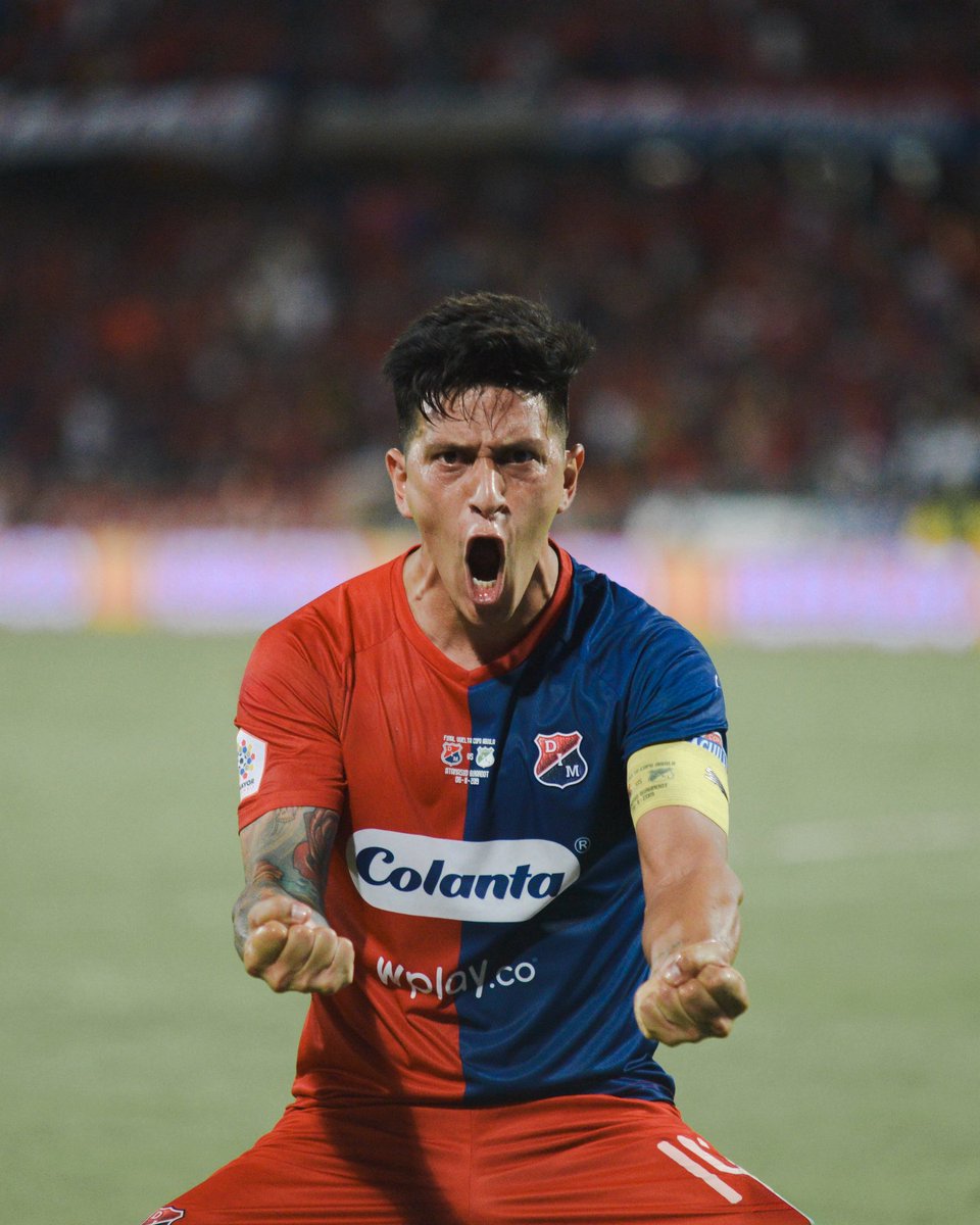 DIM_Oficial's tweet image. Cuento chino es cambiarle los números a la historia. Decano hay uno solo ❤️💙