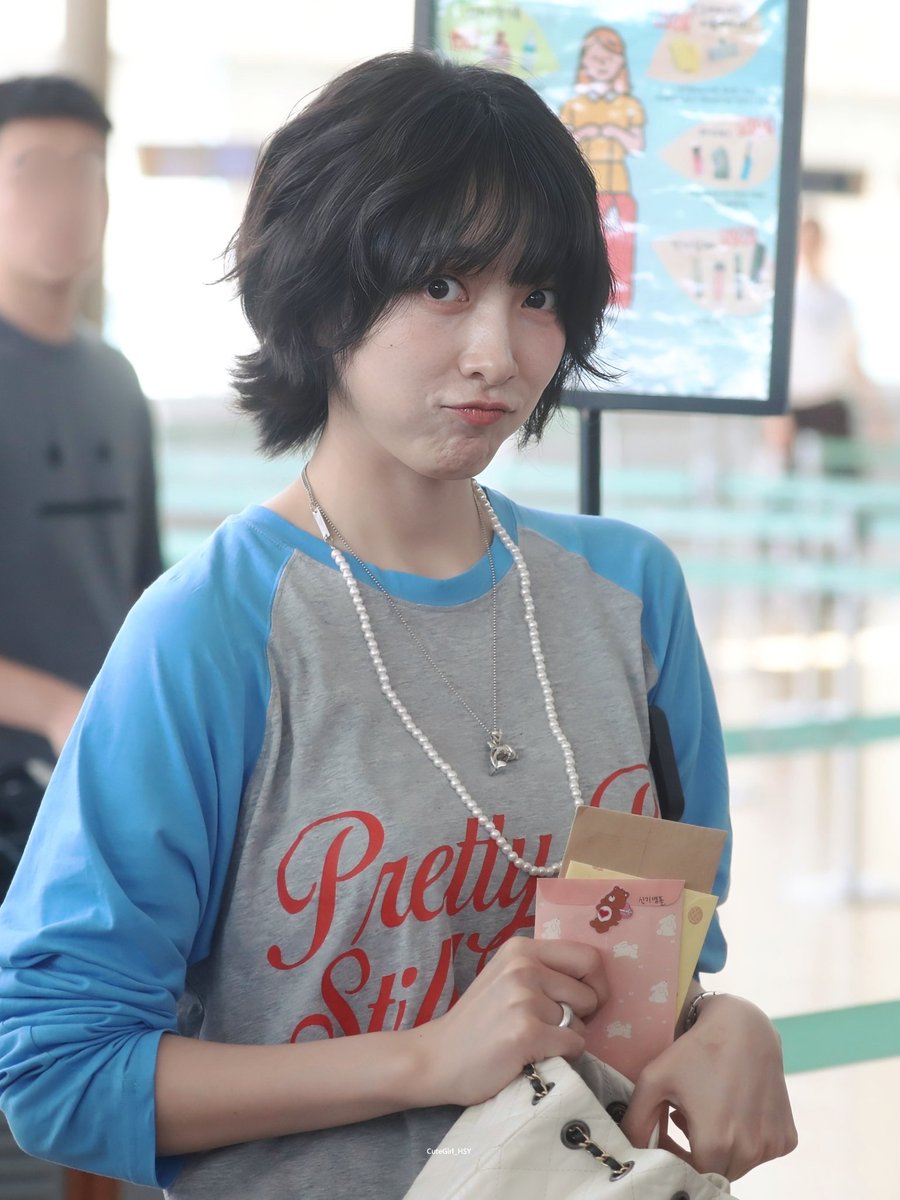 CuteGirl_HSY's tweet photo. 250829 ICN 인천공항 카라 강지영 출국

@kkangjji_0 

#카라 #KARA #知英
#강지영 #Jiyoung #ジヨン #응답하라강지영 https://t.co/jgaiw02OEf