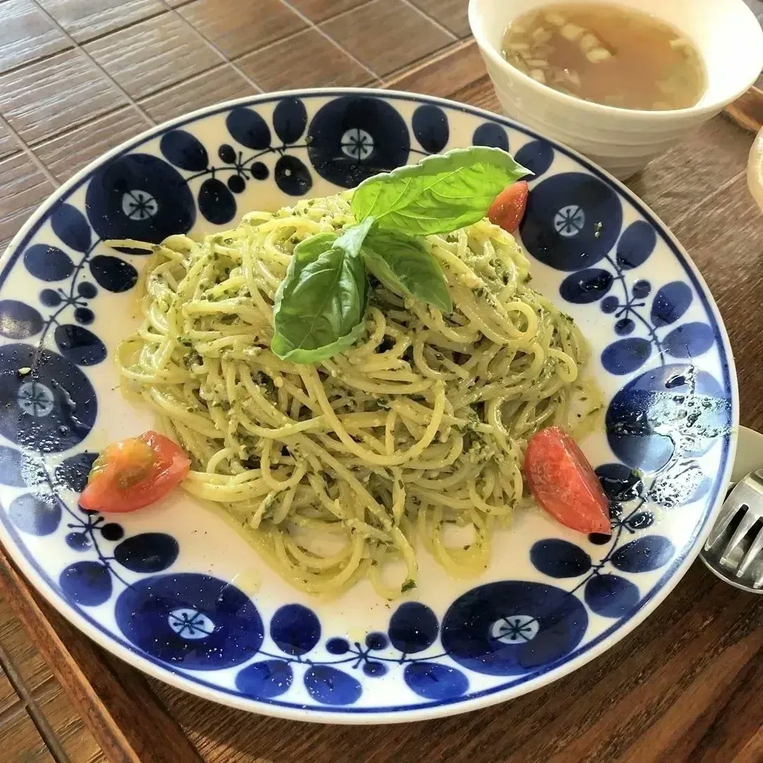 今日あす8/30㈯.31㈰は、
自家製バジルのジェノベーゼをご用意します🌿
数量限定！14:00頃まで

おはようございます。
今日も暑い！
昨日の「あまなっちゃん」を作って双六しよう〜✨🍊
盛り上がりました〜

昨夜のインスタライブ♪
みてね💕
instagram.com/reel/DN70Tyokd…
ブログ ameblo.jp/cafe-ikka/entr…